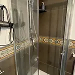招待所 Donnafrancaflorio
